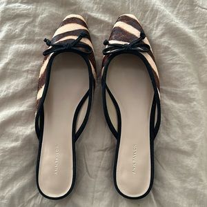 NEW - no box.  Never worn. Darling Ann Taylor mules 8M